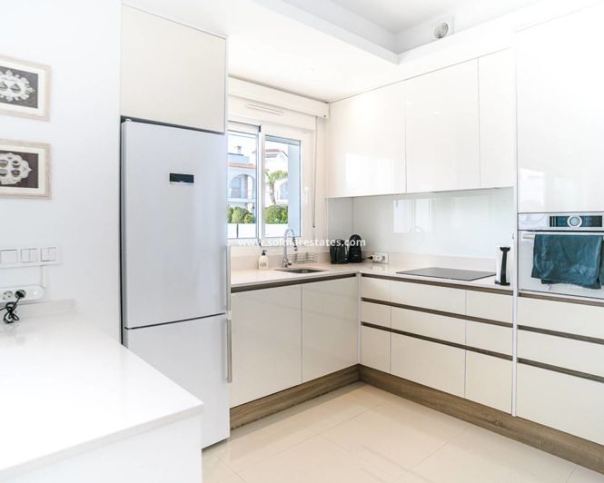 Image No.12-2 Bed Apartment for sale