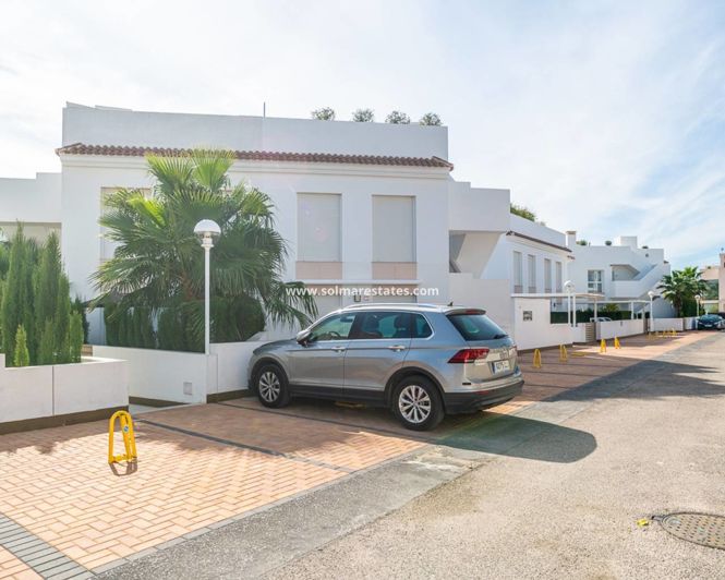 Image No.28-2 Bed Apartment for sale