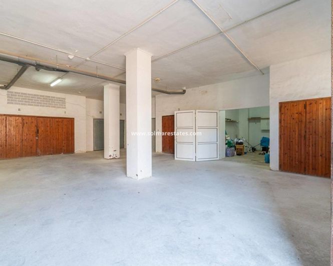 Image No.8-3 Bed Apartment for sale