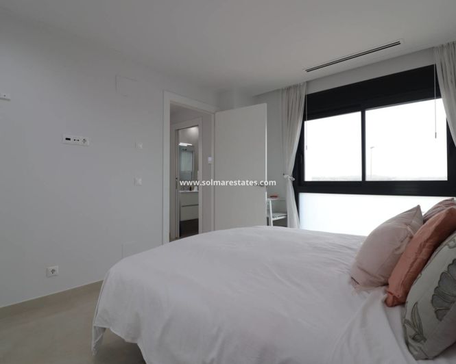 Image No.15-3 Bed Villa for sale