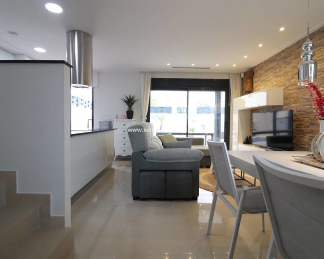 Image No.6-3 Bed Villa for sale