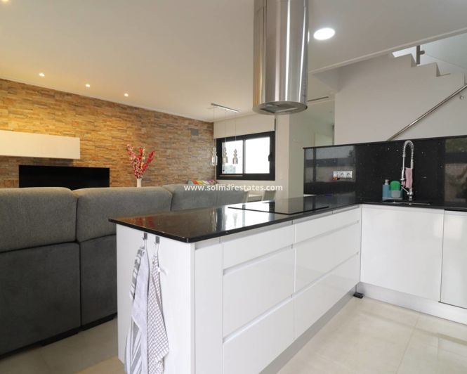 Image No.7-3 Bed Villa for sale