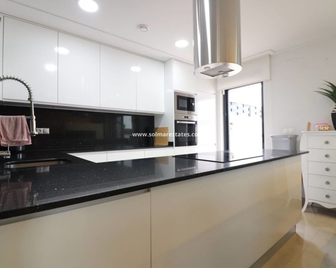 Image No.8-3 Bed Villa for sale