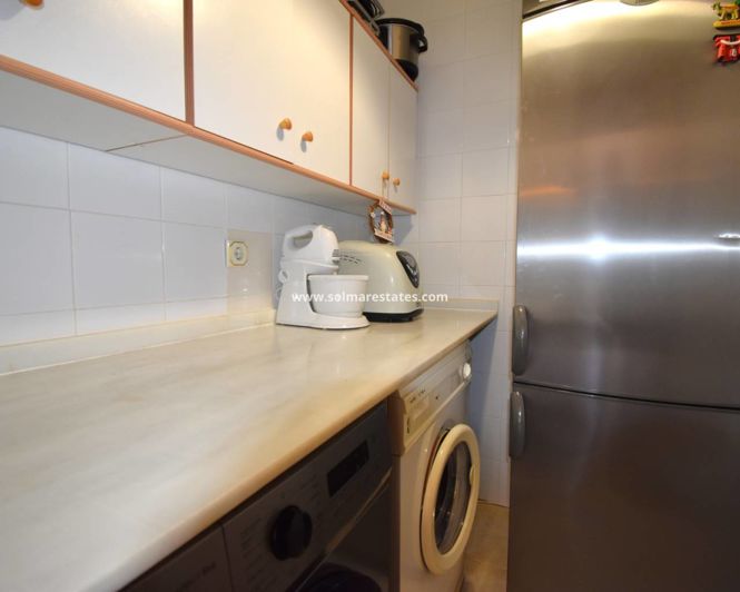 Image No.12-4 Bed House for sale