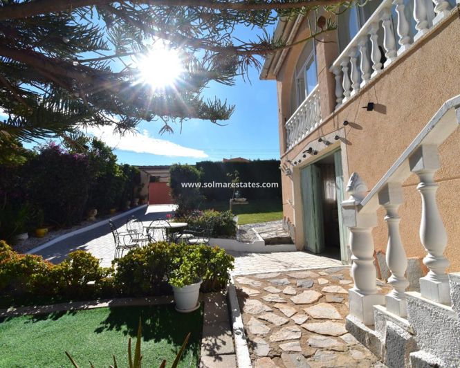 Image No.28-4 Bed House for sale