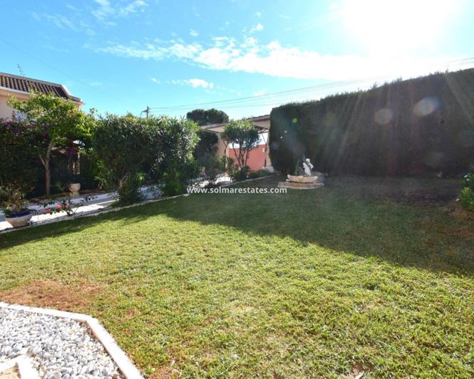 Image No.31-4 Bed House for sale