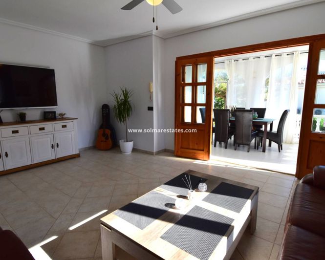 Image No.7-4 Bed House for sale