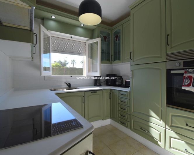 Image No.9-4 Bed House for sale