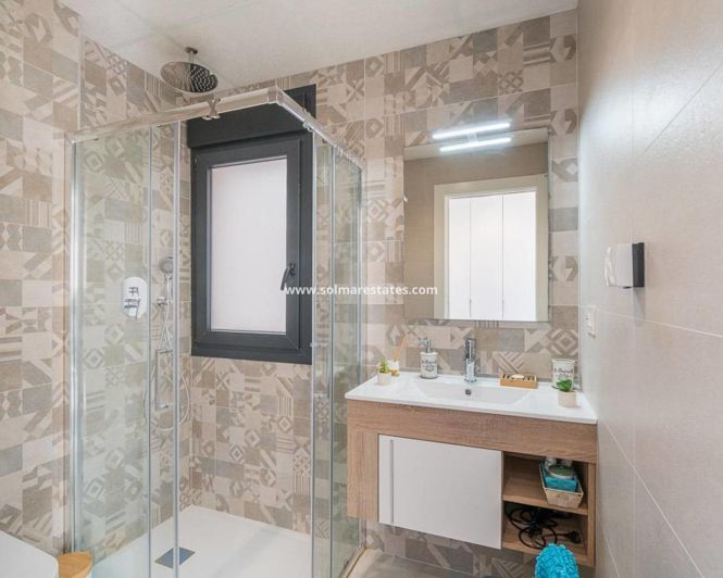 Image No.21-2 Bed Apartment for sale