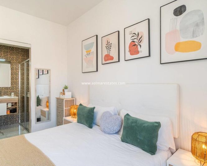 Image No.24-2 Bed Apartment for sale