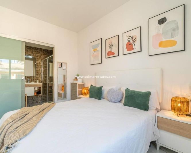 Image No.28-2 Bed Apartment for sale