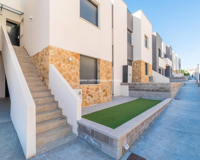 Image No.32-2 Bed Apartment for sale