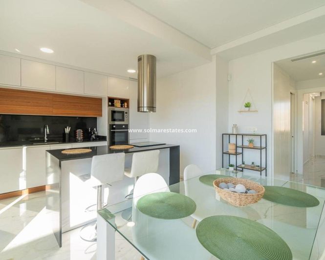 Image No.8-2 Bed Apartment for sale