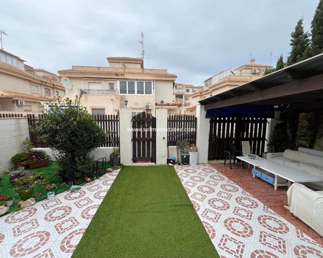 Image No.20-3 Bed House for sale