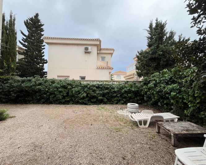 Image No.26-3 Bed House for sale