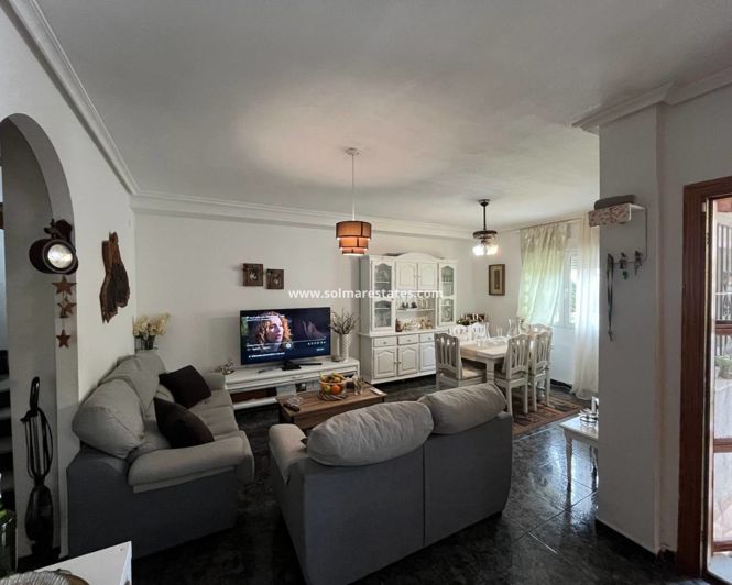 Image No.33-3 Bed House for sale