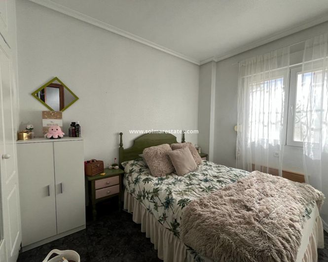 Image No.4-3 Bed House for sale