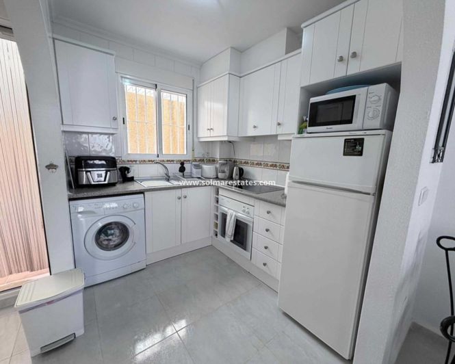 Image No.18-3 Bed Townhouse for sale