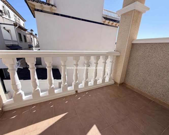 Image No.22-3 Bed Townhouse for sale
