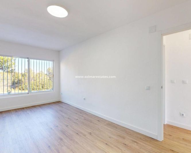 Image No.19-Appartement de 2 chambres à vendre à Villamartin