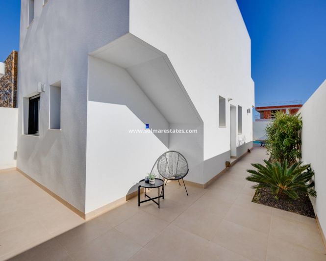 Image No.11-3 Bed Villa for sale