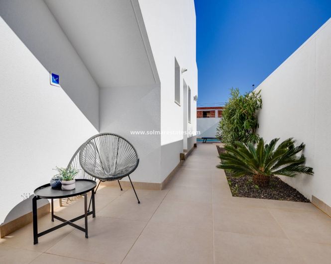 Image No.12-3 Bed Villa for sale