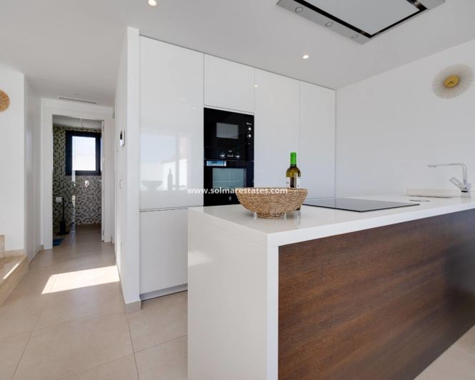 Image No.25-3 Bed Villa for sale