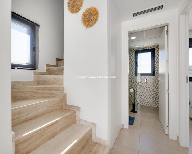 Image No.27-3 Bed Villa for sale