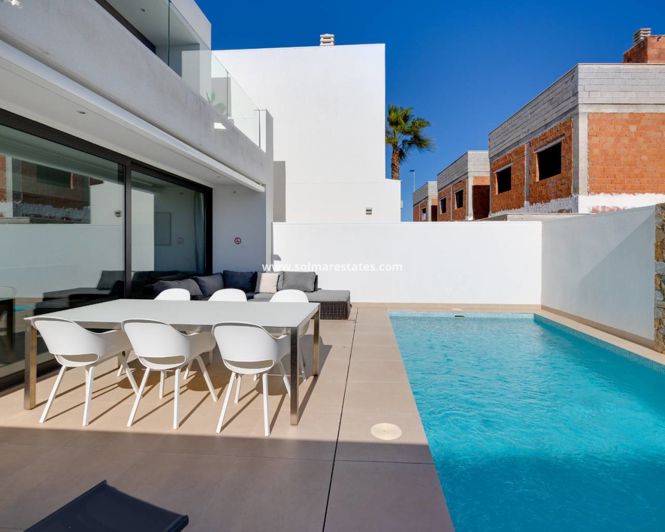 Image No.4-3 Bed Villa for sale