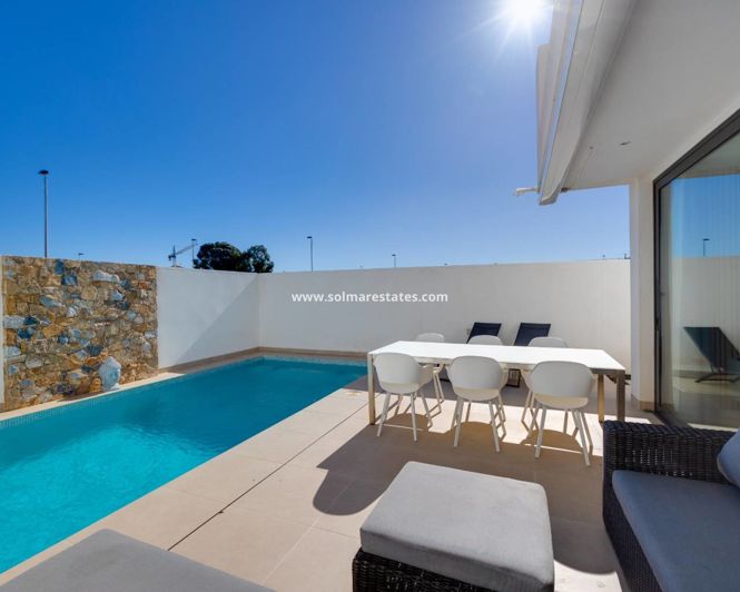 Image No.7-3 Bed Villa for sale