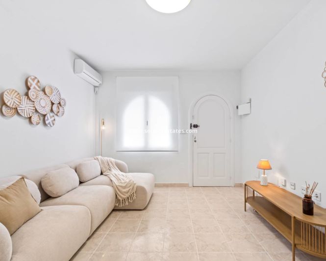 Image No.30-2 Bed Townhouse for sale