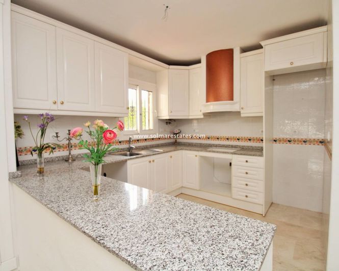 Image No.8-2 Bed Apartment for sale