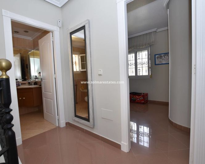 Image No.21-3 Bed Villa for sale