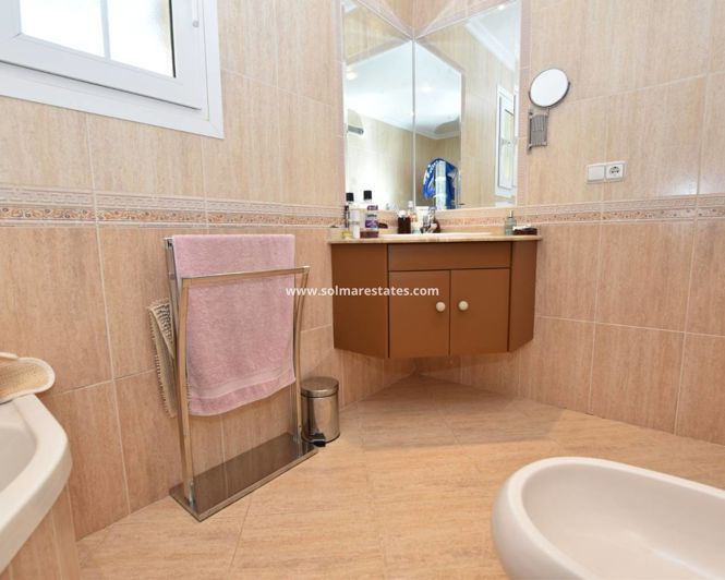 Image No.26-3 Bed Villa for sale