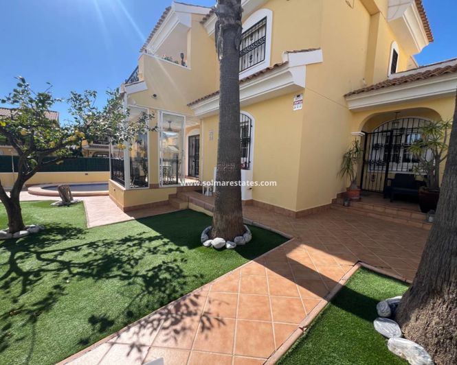 Image No.40-3 Bed Villa for sale