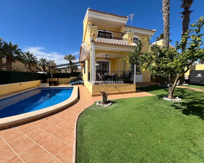 Image No.5-3 Bed Villa for sale