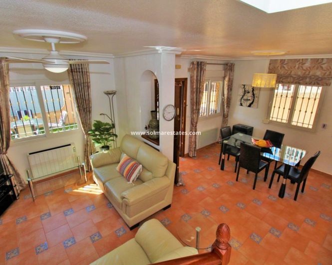 Image No.10-3 Bed Townhouse for sale