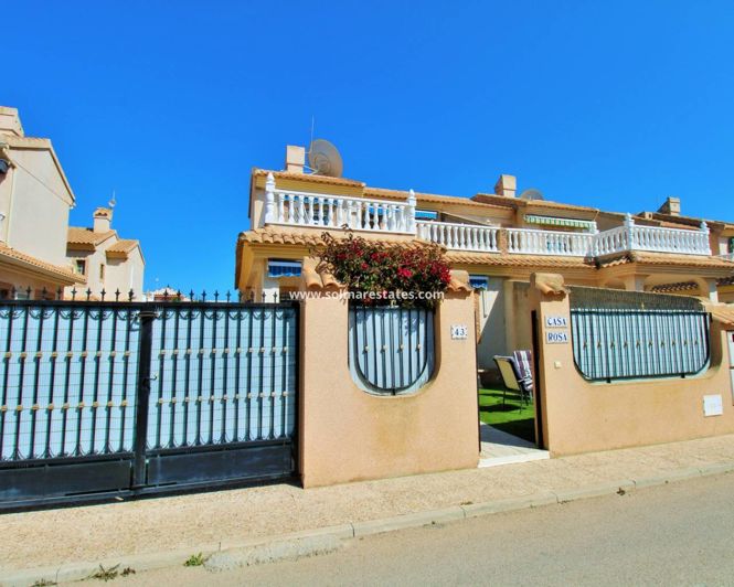 Image No.28-3 Bed Townhouse for sale