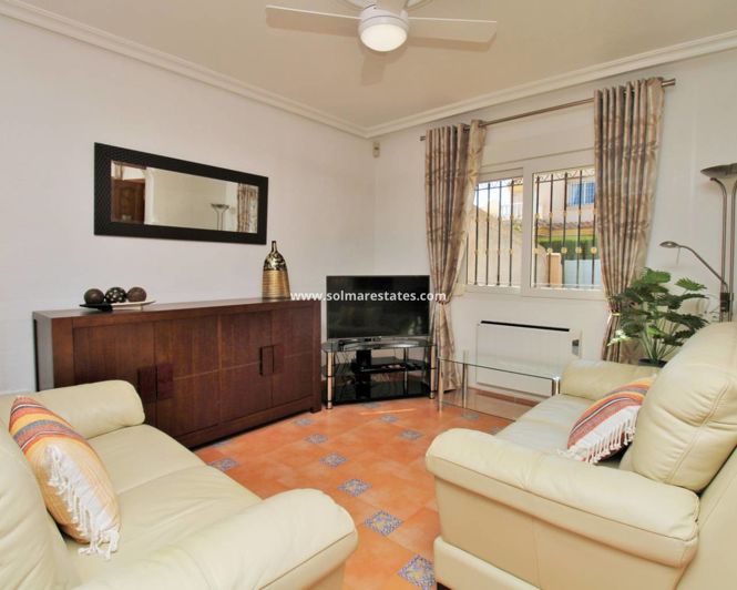 Image No.6-3 Bed Townhouse for sale