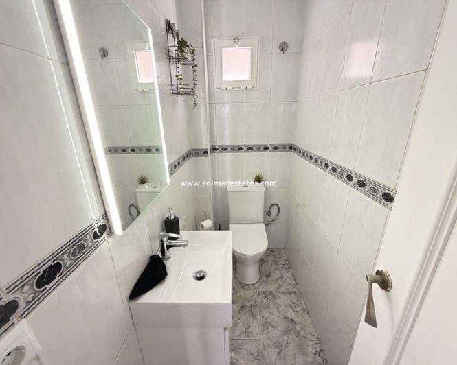 Image No.14-3 Bed Apartment for sale