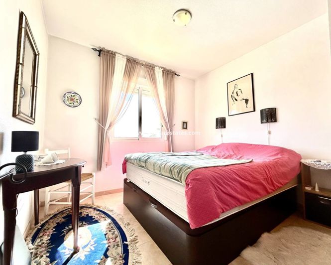 Image No.17-3 Bed Apartment for sale