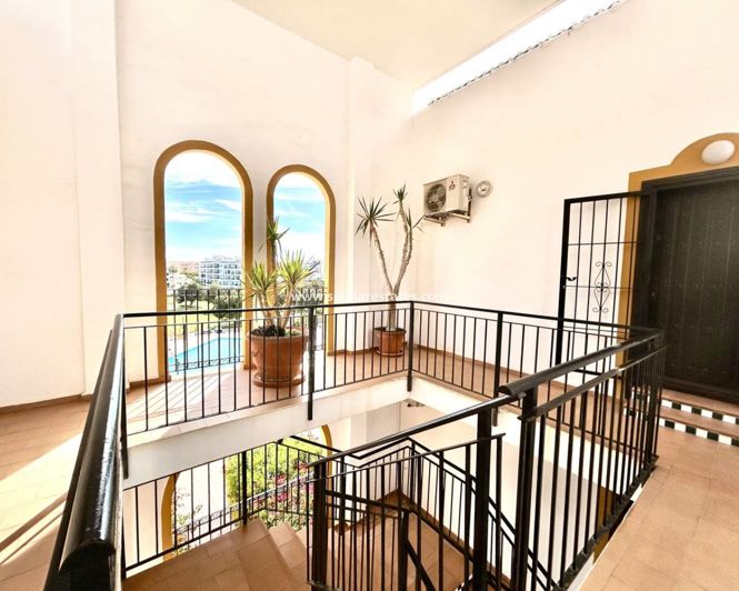 Image No.27-3 Bed Apartment for sale