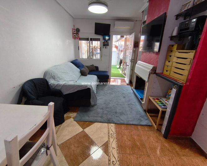 Image No.21-2 Bed Bungalow for sale