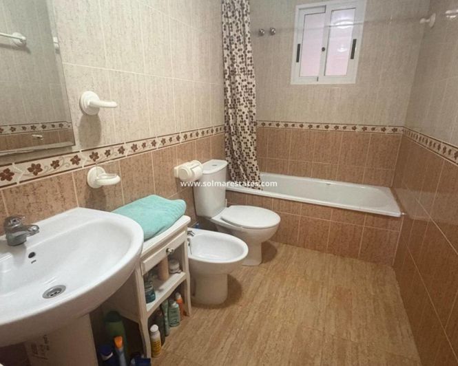 Image No.12-2 Bed Apartment for sale