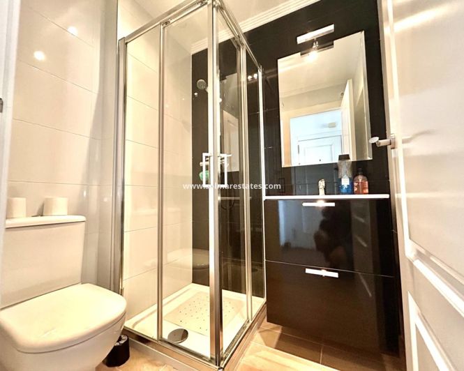 Image No.16-2 Bed Apartment for sale