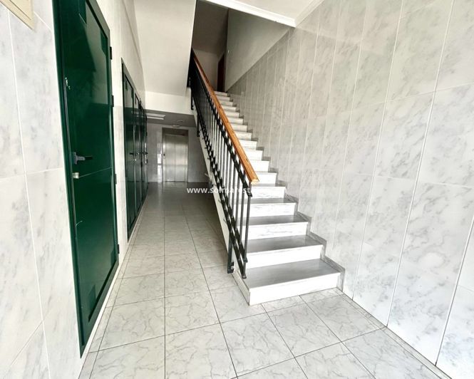 Image No.21-2 Bed Apartment for sale