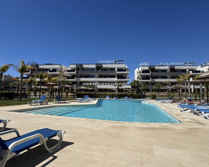 Image No.21-3 Bed Apartment for sale