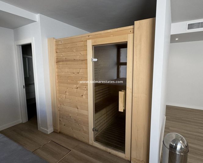 Image No.21-3 Bed Apartment for sale