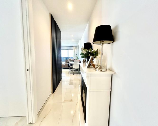 Image No.25-3 Bed Apartment for sale