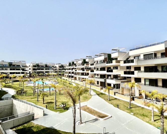 Image No.28-3 Bed Apartment for sale